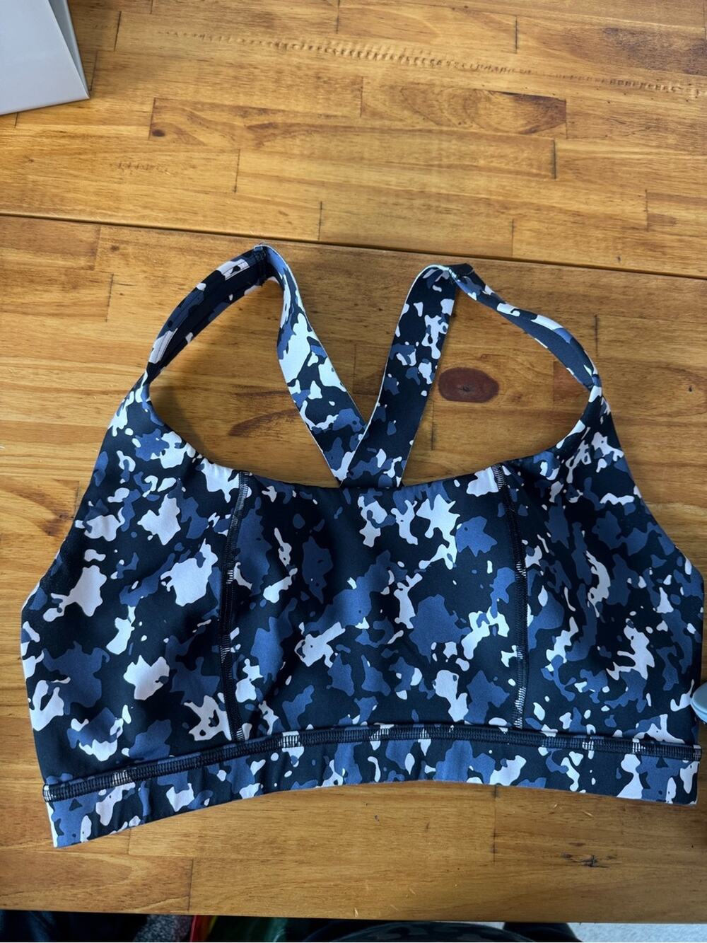 Sweaty Betty Circuit Sports Bra Blue Camo Print Size XL
